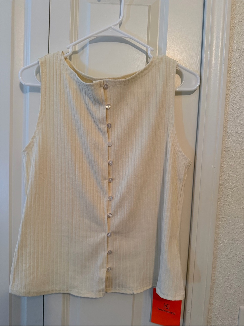 Tank & Land Cream Ribbed Button-Back Sleeveless Top